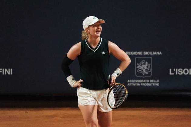 TENNIS - Internazionali di Tennis - 36° Palermo Ladies Open Finalist Award Ceremony, Francesca Jones (1st place) during the 36th Palermo Ladies Open at Country Time Club during 36Â° Palermo Ladies Open, International Tennis match in Palermo, Italy, July 27 2025 Palermo Italy  Copyright: xIPAxSport ABACAx