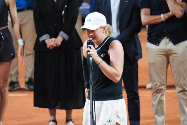 TENNIS - Internazionali di Tennis - 36° Palermo Ladies Open Finalist Award Ceremony, Francesca Jones (1st place) during the 36th Palermo Ladies Open at Country Time Club during 36Â° Palermo Ladies Open, International Tennis match in Palermo, Italy, July 27 2025 Palermo Italy  Copyright: xIPAxSport ABACAx