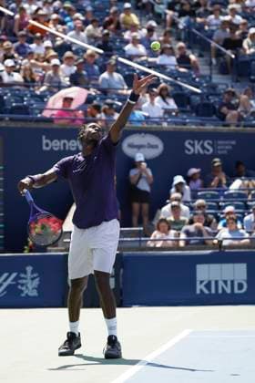 ATP, Tennis Herren Masters 1000 National Bank Open Toronto Presented by Rogers 2025 - Day2 Gael Monfils of France serves to Tomas Barrios Vera of Chile (not pictured) during the Men s Singles first round match on day 2 of the ATP Masters 1000 National Bank Open at Sobeys Stadium. on July 27, 2025 in Toronto, Canada. (Photo by Leonardo Ramirez Eyepix Group) Copyright: xLeonardoxRamirez xEyepixxGroupx LR_27072025_162998