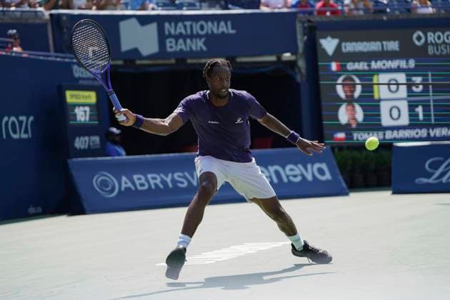 ATP, Tennis Herren Masters 1000 National Bank Open Toronto Presented by Rogers 2025 - Day2 Gael Monfils of France plays a forehand against Tomas Barrios Vera of Chile during the Men s Singles first round match on day 2 of the ATP Masters 1000 National Bank Open at Sobeys Stadium. on July 27, 2025 in Toronto, Canada. (Photo by Leonardo Ramirez Eyepix Group) Copyright: xLeonardoxRamirez xEyepixxGroupx LR_27072025_162995