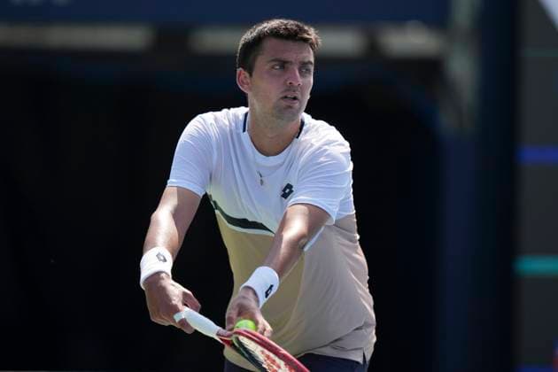 ATP, Tennis Herren Masters 1000 National Bank Open Toronto Presented by Rogers 2025 - Day2 Tomas Barrios Vera of Chile serves to Gael Monfils of France (not pictured) during the Men s Singles first round match on day 2 of the ATP Masters 1000 National Bank Open at Sobeys Stadium. on July 27, 2025 in Toronto, Canada. (Photo by Leonardo Ramirez Eyepix Group) Copyright: xLeonardoxRamirez xEyepixxGroupx LR_27072025_163017