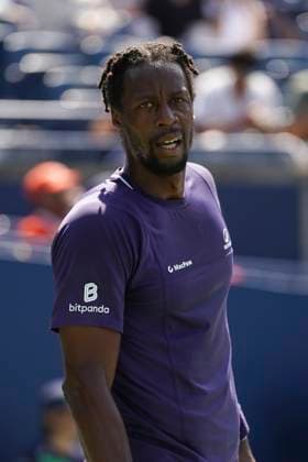 July 27, 2025, Toronto, Ontario, Canada: Gael Monfils of France looks on against Tomas Barrios Vera of Chile during the Men s Singles first round match on day 2 of the ATP, Tennis Herren Masters 1000 National Bank Open at Sobeys Stadium. on July 27, 2025 in Toronto, Canada. Toronto Canada - ZUMAe321 20250727_zsa_e321_146 Copyright: xLeonardoxRamirezx