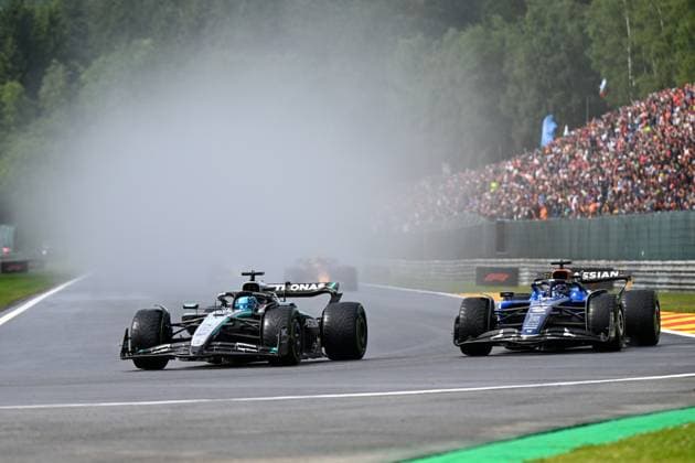 Formula 1 GP Spa Belgium Sunday, 27 07 2025 George Russell 63, Mercedes AMG Petronas F1 Team and Alexander Albon 23, Williams Racing Formula 1 GP Spa Belgium Sunday, 27 07 2025 Copyright: xBEAUTIFULxSPORTS Erlhofx