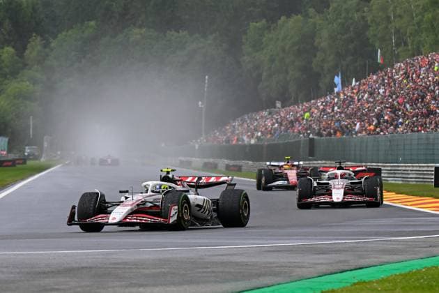 Formula 1 GP Spa Belgium Sunday, 27 07 2025 Oliver Bearman 87, MoneyGram Haas F1 Team and Esteban Ocon 31, MoneyGram Haas F1 Team Formula 1 GP Spa Belgium Sunday, 27 07 2025 Copyright: xBEAUTIFULxSPORTS Erlhofx