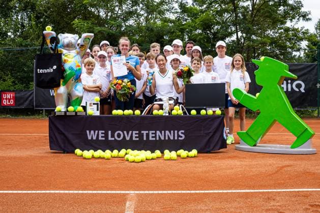 Award ceremonies womens singles Jinte BOS NED 2nd place and Luoyao GUO CHN winner , 35 German Open Beate Loddenkemper Trophy 2025 final day, Berlin, SV Zehlendorfer Wespen, 27 07 2025, Copyright: xClaudioxGärtnerx