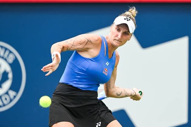 MONTREAL, QC - JULY 27: Marketa Vondrousova (CZE) returns the ball during a first round match at WTA, Tennis Damen National Bank Open on July 27, 2025 at IGA Stadium in Montreal, QC (Photo by David Kirouac Icon Sportswire) TENNIS: JUL 27 National Bank Open EDITORIAL USE ONLY Icon250727040