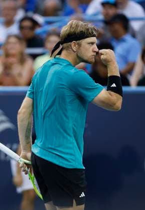 July 27, 2025: Alejandro Davidovich Fokina communicates to his team in the final match during the 2025 Mubadala Citi DC Open tennis tournament being played at Rock Creek Park Tennis Center in Washington, D.C. CSM District Of Columbia United States of America - ZUMAc04_ 20250727_zma_c04_299 Copyright: xJustinxCooperx