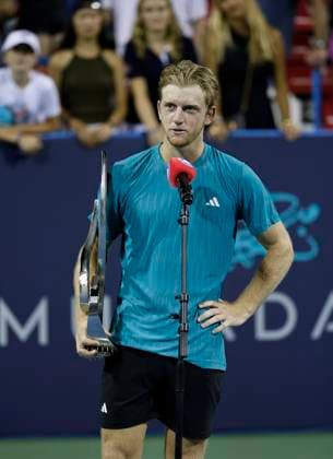 July 27, 2025: Alejandro Davidovich Fokina addresses the fans with the runners up trophy after the final match during the 2025 Mubadala Citi DC Open tennis tournament being played at Rock Creek Park Tennis Center in Washington, D.C. CSM District Of Columbia United States of America - ZUMAc04_ 20250727_zma_c04_307 Copyright: xJustinxCooperx