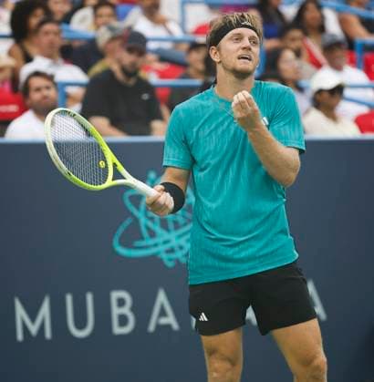 July 27, 2025: Alejandro Davidovich Fokina communicates to his team in the final match during the 2025 Mubadala Citi DC Open tennis tournament being played at Rock Creek Park Tennis Center in Washington, D.C. CSM District Of Columbia United States of America - ZUMAc04_ 20250727_zma_c04_318 Copyright: xJustinxCooperx