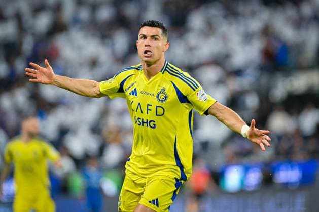 Al Hilal v Al Nassr - Saudi Pro League RIYADH, SAUDI ARABIA - APRIL 04: Cristiano Ronaldo of Al Nassr celebrates after scoring a goal during the Saudi Pro League match between Al Hilal v Al Nassr in the Kingdom Arena on April 04, 2025 in Riyadh, Saudi Arabia. Riyad Suudi Arabistan. Editorial use only. Please get in touch for any other usage.  Copyright: x2025xAnadoluxMohammedxSaadx