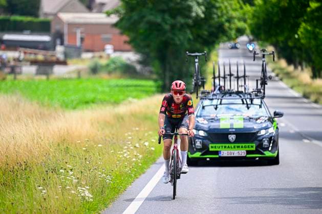 Tour de Wallonie 2025 Stage 3 ANTOING, BELGIUM - JULY 28 : Rider of Pauwels Sauzen - Cibel Clementines chasing alone during stage 3 of the 30th edition of Tour de Wallonie an UCI ProSeries 2.Pro cycling road race stage for Men Elite of 165.3 km with start in Estinnes and finish in Antoing on July 28, 2025 in Antoing, Belgium, 28 07 2025 ( Motordriver Pieter Van Herzele - Antoing Belgium  Copyright: xTomasxSiskx