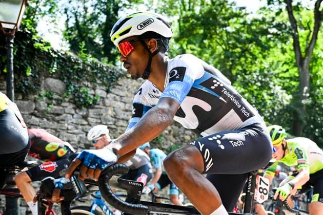 Tour de Wallonie 2025 Stage 3 ANTOING, BELGIUM - JULY 28 : Tesfatsion Natnael of Movistar Team in action during stage 3 of the 30th edition of Tour de Wallonie an UCI ProSeries 2.Pro cycling road race stage for Men Elite of 165.3 km with start in Estinnes and finish in Antoing on July 28, 2025 in Antoing, Belgium, 28 07 2025 ( Motordriver Pieter Van Herzele - Antoing Belgium  Copyright: xTomasxSiskx