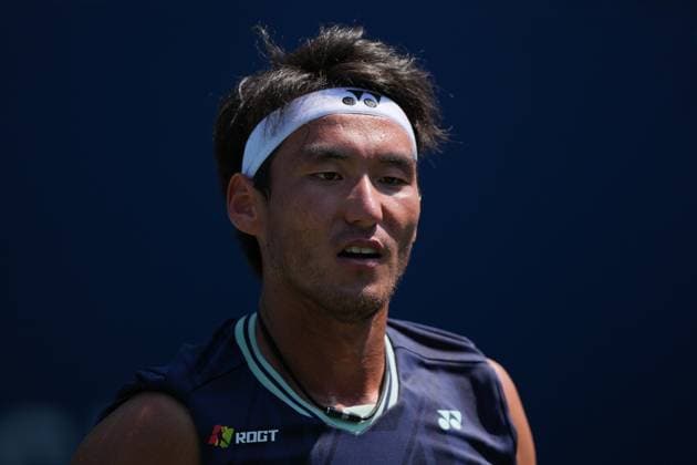 July 28, 2025, Toronto, Ontario, Canada: Yunchaokete Bu of China looks on against Vit Kopriva of Czechia during the Men s Singles first round match on day 3 of the ATP, Tennis Herren Masters 1000 National Bank Open at Sobeys Stadium. on July 28, 2025 in Toronto, Canada. Toronto Canada - ZUMAe321 20250728_zsa_e321_047 Copyright: xLeonardoxRamirezx