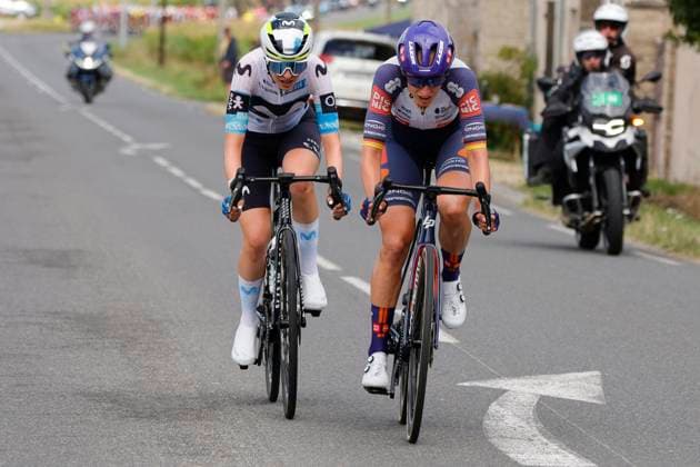 Tour de France Femmes 2025 - stage 4 Tour de France Femmes 2025 - 4th Edition - 4th stage Saumur - Poitiers 130,7 Km - 29 07 2025 - Ana Vitoria Magalhaes (BRA - Movistar Team) - Franziska Koch (GER - Team Picnic PostNL) - photo Massimo Fulgenzi SprintCyclingAgency 2025 Poitiers France  Copyright: xMassimoxFulgenzix xSprintcyclingagencyx