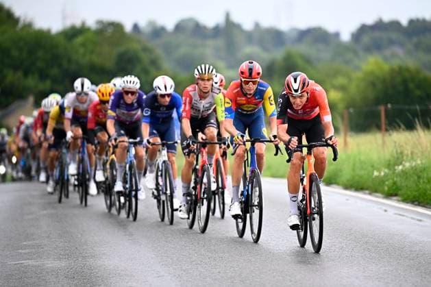 Tour de Wallonie 2025 Stage 4 SERAING, BELGIUM - JULY 29 : Illustration picture of the chasing group during stage 4 of the 30th edition of Tour de Wallonie an UCI ProSeries 2.Pro cycling road race stage for Men Elite of 163.3 km with start in Welkenraedt and finish in Seraing on July 29, 2025 in Seraing, Belgium, 29 07 2025 ( Motordriver Louis Bidlot - Seraing Belgium  Copyright: xTomasxSiskx