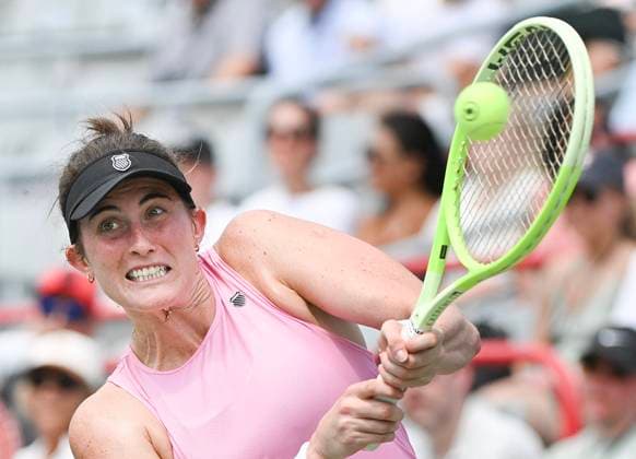 July 29, 2025, Montreal, Pq, Canada: Rebecca Marino, of Canada, plays a shot to Emma Navarro, of the United States, during their second round match at the National Bank Open tennis tournament in Montreal, Tuesday, July 29, 2025. Rebecca Marino, Emma Navarro, - ZUMAc35_ 20250729_zaf_c35_016 Copyright: xGrahamxHughesx