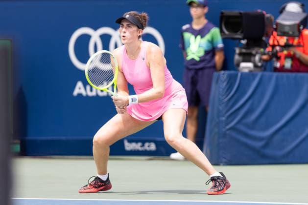 July 29, 2025, Montreal, Quebec, Canada: REBECCA MARINO (WC), from Canada waiting service in second set against Emma Navarro (8), from USA at Canadian Open at IGA stadium in Montreal, Quebec, Canada on 2024-05-24 Montreal Canada - ZUMAl189 20250729_zsp_l189_030 Copyright: xYannickxLegarex