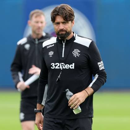 Rangers head coach Russell Martin training ahead of tomorrow s Champions League second leg qualifying match against Panathinaikos. Rangers Training - The Rangers Training Centre, Glasgow, Lanarkshire, Scotland, UK - 29 Jul 2025Glasgow The Rangers Training Centre Lanarkshire United Kingdom  Copyright: xO Rourke RangersxFC Shutterstockx 15419009bs
