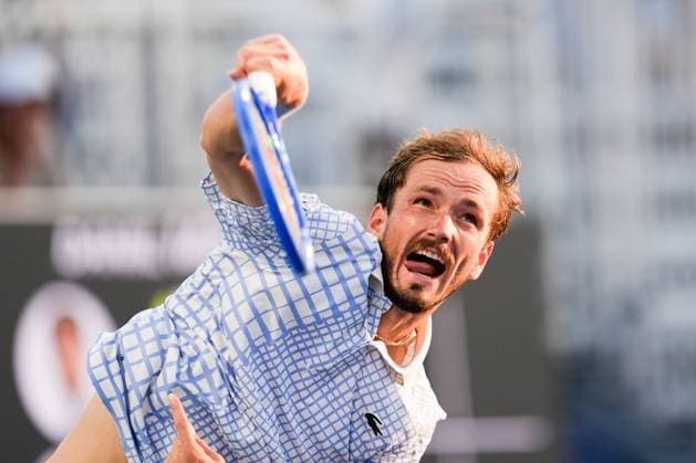 National Bank Open 2025 - Day 4 TORONTO, CANADA - JULY 29: Daniil Medvedev serves against Dalibor Svrcina of Czech Republic on day four of the 2025 National Bank Open in Toronto, Ontario, Canada on July 29, 2025. Mert Alper Dervis Anadolu Ontario Canada. Editorial use only. Please get in touch for any other usage.  Copyright: x2025xAnadoluxMertxAlperxDervisx