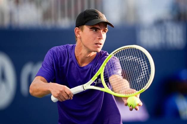 National Bank Open 2025 - Day 4 TORONTO, CANADA - JULY 29: Dalibor Svrcina of Czech Republic serves against Daniil Medvedev on day four of the 2025 National Bank Open in Toronto, Ontario, Canada on July 29, 2025. Mert Alper Dervis Anadolu Ontario Canada. Editorial use only. Please get in touch for any other usage.  Copyright: x2025xAnadoluxMertxAlperxDervisx