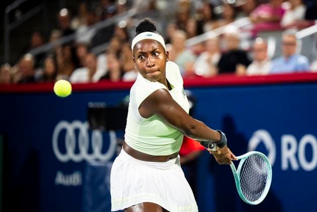 July 29, 2025, Montreal, Pq, CANADA: Coco Gauff of the USA returns the ball during second round tennis action against Danielle Collins of the USA at the National Bank Open tennis tournament in Montreal on Tuesday, July 29, 2025. Tennis 2025: Canadian Open: WTA, Tennis Damen GAUFF 7:5 4:6 7:6 COLLINS  - ZUMAc35_ 20250729_zaf_c35_124 Copyright: xChristopherxKatsarovx