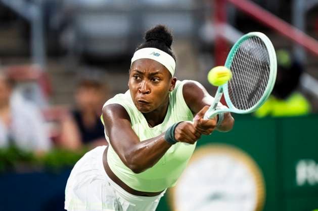 July 29, 2025, Montreal, Pq, CANADA: Coco Gauff of the USA returns the ball during second round tennis action against Danielle Collins of the USA at the National Bank Open tennis tournament in Montreal on Tuesday, July 29, 2025. Tennis 2025: Canadian Open: WTA, Tennis Damen GAUFF 7:5 4:6 7:6 COLLINS  - ZUMAc35_ 20250729_zaf_c35_127 Copyright: xChristopherxKatsarovx
