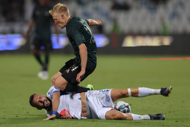 Champions league qualifying FC Drita vs FC Copenhagen in Pristina, Kosovo Birger Meling (top) of Copenhagen in action against Bosnik Krasninqi of Drita during the champions league second qualifying round leg 2 match between FC Drita and FC Copenhagen, in Pristina, Kosovo on July 29, 2025. Pristina Kosovo, Republic Of Copyright: xMatrixxImages ValdrinxXhemajx 