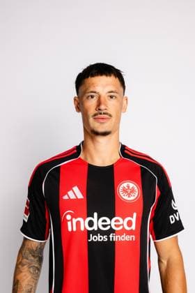 Robin Koch - Eintracht Frankfurt, Porträttermin 2025 2026, GER Eintracht Frankfurt, Porträttermin 2025 2026, GER