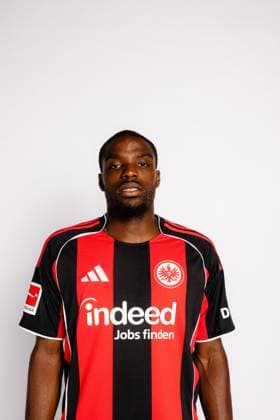 Niels Nkounkou - Eintracht Frankfurt, Porträttermin 2025 2026, GER Eintracht Frankfurt, Porträttermin 2025 2026, GER