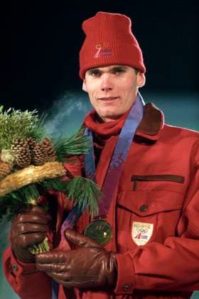 LILLEHAMMER 19940214 Vinter-OL pa Lillehammer. 30 km fri teknikk for herrer pa langrenn. Premieseremoni. Thomas Alsgaard LILLEHAMMER 19940214 Vinter-OL pa Lillehammer. 30 km fri teknikk for herrer pa langrenn. Premieseremoni. Thomas Alsgaard med gullmedaljen som viser at han er olympisk mester. Foto: Lise Aserud NTB Lillehammer Norge EDITORIAL USE ONLY Ref:_SPOUN0f3mzBefI.jpg *** LILLEHAMMER 19940214 Winter Olympics in Lillehammer 30 km free technique for men in cross-country skiing Prize ceremony Thomas Alsgaard with the gold medal showing that he is an Olympic champion Photo Lise Aserud NTB Lillehammer Norway EDITORIAL USE ONLY  EDITORIAL USE ONLY. RESTRICTED USE FOR BETTING COMPANIES Ref:0240279558st.jpg *** LILLEHAMMER 19940214 Winter Olympics in Lillehammer 30 km free technique for men in cross country skiing Prize ceremony Thomas Alsgaard LILLEHAMMER 19940214 Winter Olympics in Lillehammer 30 km free technique for men in cross country skiing Prize ceremony Thomas Alsgaard with the gold medal showing that he is an Olympic champion Photo Lise Aserud NTB Lillehammer Norway EDITORIAL USE ONLY Ref SPOUN0f3mzBefI jpg LILLEHAMMER 19940214 Winter Olympics in Lillehammer 30 km free technique for men in cross country skiing Prize ceremony Thomas Alsgaard with the gold medal showing that he is an Olympic champion Photo Lise Aserud NTB Lillehammer Norway EDITORIAL USE ONLY  EDITORIAL USE ONLY RESTRICTED USE FOR BETTING COMPANIES  Copyright: xIMAGO NTBx
