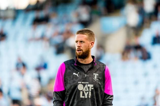 250730 Pontus Jansson of Malmö FF ahead ofof the UEFA Champions League qualifier football match between Malmö FF and FK RFS on July 30, 2025 in Malmö Photo Christian Örnberg BILDBYRAN COP 166 CO0596 fotboll football soccer fotball uefa champions league qualifier champions league malmö ff fk rfs bbeng  Copyright: CHRISTIANxÖRNBERG BB250730CO012