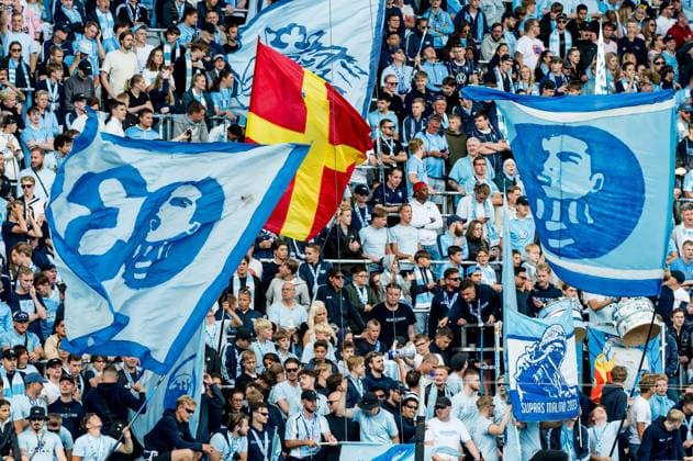 250730 Fans of Malmö FF ahead of the UEFA Champions League qualifier football match between Malmö FF and FK RFS on July 30, 2025 in Malmö Photo Christian Örnberg BILDBYRAN COP 166 CO0596 fotboll football soccer fotball uefa champions league qualifier champions league malmö ff fk rfs bbeng  Copyright: CHRISTIANxÖRNBERG BB250730CO014