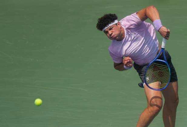 July 30, 2025, Toronto, On, CANADA: Ben Shelton, of the United States, serves against Adrian Mannarino of France during second round tennis action at the National Bank Open in Toronto on Wednesday, July 30, 2025. Canada News - July 30, 2025  - ZUMAc35_ 20250730_zaf_c35_023 Copyright: xNathanxDenettex