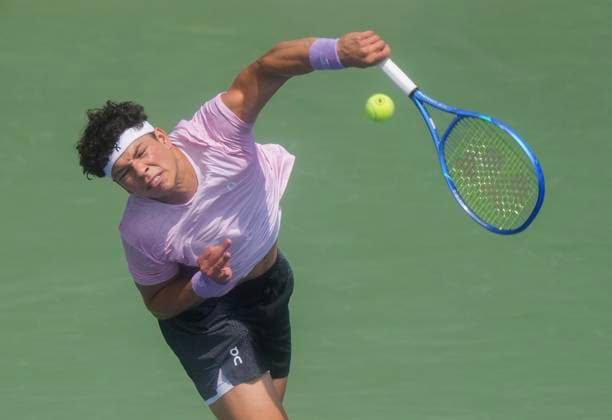July 30, 2025, Toronto, On, CANADA: Ben Shelton, of the United States, serves against Adrian Mannarino, of France, during second round tennis action at the National Bank Open in Toronto on Wednesday, July 30, 2025. Canada News - July 30, 2025 - ZUMAc35_ 20250730_zaf_c35_029 Copyright: xNathanxDenettex