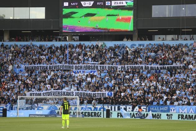 MALMÖ, SWEDEN 20250730 Malmö supporters protest during Wednesdays Champions League second qualifying round soccer match between Swedens Malmö FF and Latvias RFS at Eleda Stadion, New Malmö Stadium, in Malmö, Sweden, July 30, 2025 MALMÖ SWEDEN x10600x  Copyright: xAndreasxHillergren TTx CHAMPIONS LEAGUE KVAL MALMÖ FF-RFS
