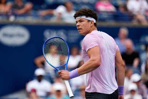 National Bank Open 2025 - Day 5 TORONTO, CANADA - JULY 30 : Ben Shelton of the United States celebrates a point against Adrian Mannarino of France on day five of the 2025 National Bank Open at Sobeys Stadium in Toronto, Ontario, Canada on July 30, 2025. Mert Alper Dervis Anadolu Ontario Canada. Editorial use only. Please get in touch for any other usage.  Copyright: x2025xAnadoluxMertxAlperxDervisx