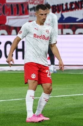 SOCCER - UEFA CL, RBS vs Brann SALZBURG,AUSTRIA,30.JUL.25 - SOCCER - UEFA Champions League, qualification, Red Bull Salzburg vs SK Brann Bergen. Image shows Stefan Lainer (RBS) during warm up.  GEPAxpictures xDavidxGeieregger