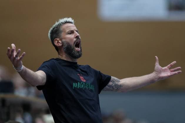 30 07 2025, xtgx, handball, test match, SC Magdeburg Fredericia Handboldklub v l Bennet Wiegert Magdeburg, coach gives instructions, gesticulates with arms, gives instructions Ilsenburg