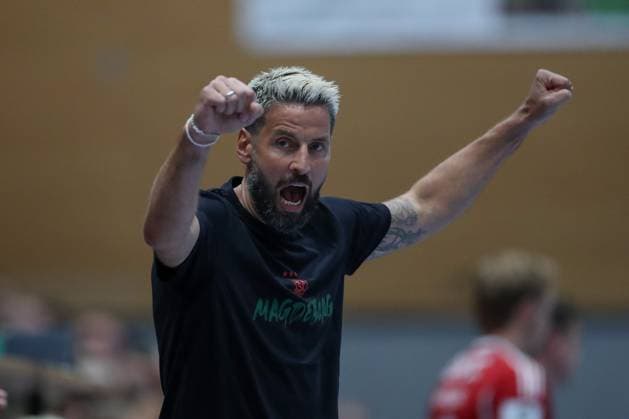 30 07 2025, xtgx, handball, test match, SC Magdeburg Fredericia Handboldklub v l Bennet Wiegert Magdeburg, coach jubilation, goal jubilation, celebrate the goal, celebration Ilsenburg