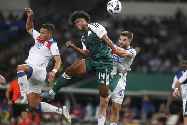 Erik Palmer-Brown of Panathinaikos in action against Nicolas Raskin of Rangers during the UEFA Champions League second qualifying round 2nd leg soccer match between Panathinaikos and Rangers held at Olympic Athletic Center of Athens in Athens, Greece, 30 July 2025. IMAGO ONE INCH PRODUCTIONS ATHENS Greece Copyright: xOnexInchxProductionsx 6622228