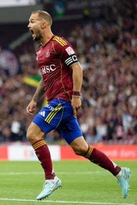 Geneva, Switzerland, July 30 2025 : Steve Rouiller (4 Servette FC) celebrates after his team s scores first goal during the UEFA Champions League Second Qualifying Round match between Servette FC and Viktoria Plzen at Stade de Geneve in Geneva, Switzerland (Giuseppe Velletri SPP) Copyright: xGiuseppexVelletrix xSPPx spp-en-GiVeSp-DZ8_0082