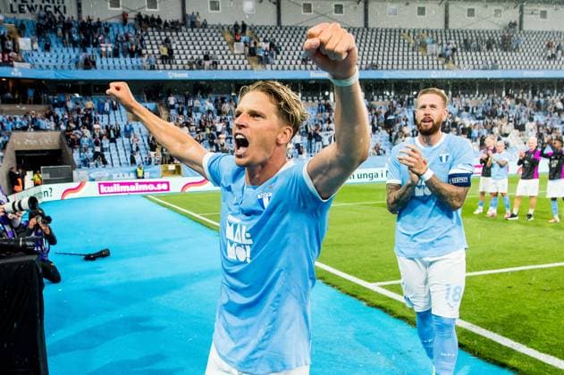 250730 Jens Stryger Larsen of Malmö FF celebrates after the UEFA Champions League qualifier football match between Malmö FF and FK RFS on July 30, 2025 in Malmö Photo Christian Örnberg BILDBYRAN COP 166 CO0596 fotboll football soccer fotball uefa champions league qualifier champions league malmö ff fk rfs bbeng bbauto jubel  Copyright: CHRISTIANxÖRNBERG BB250730CO069