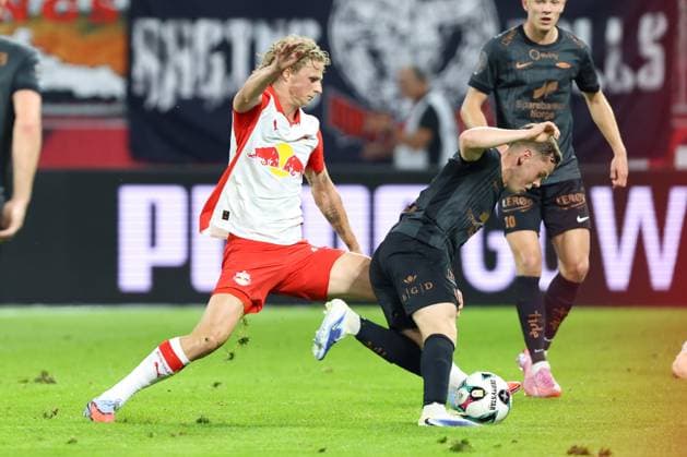 SOCCER - UEFA CL, RBS vs Brann SALZBURG,AUSTRIA,30.JUL.25 - SOCCER - UEFA Champions League, qualification, Red Bull Salzburg vs SK Brann Bergen. Image shows Maurits Kjaergaard (RBS) and Eggert Aron Gudmundsson (Brann).  GEPAxpictures xMathiasxMandl