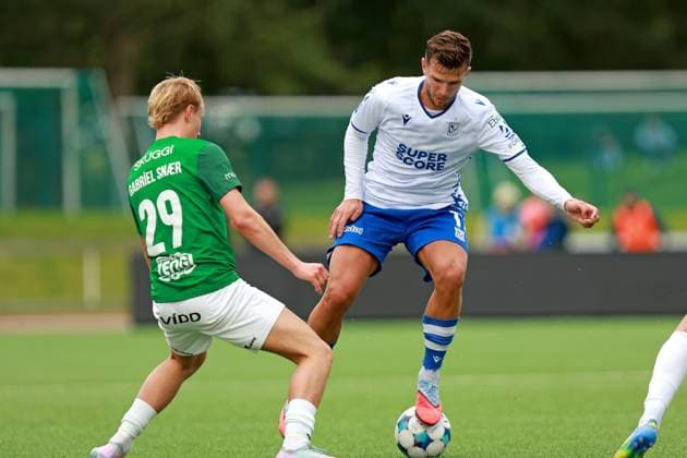 2025.07.30 Kopavogur Pilka nozna , Liga Mistrzow UEFA sezon 2025 26 Breidablik Kopavogur - Lech Poznan N z Gabriel Snaer Hallsson, Filip Szymczak Foto Henryk Lipinski PressFocus 2025.07.30 Kopavogur UEFA Champions League , 2025 2026 season Breidablik Kopavogur - Lech Poznan Gabriel Snaer Hallsson, Filip Szymczak Credit: Henryk Lipinski PressFocus NEWSPIX.PL --- newspix.pl 