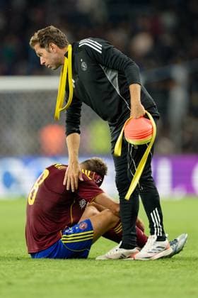 Geneva, Switzerland, July 30 2025 : Timothe Cognat (8 Servette FC) looks dejected after loosing during the UEFA Champions League Second Qualifying Round match between Servette FC and Viktoria Plzen at Stade de Geneve in Geneva, Switzerland (Giuseppe Velletri SPP) Copyright: xGiuseppexVelletrix xSPPx spp-en-GiVeSp-DZ9_9901
