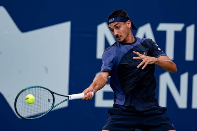 TORONTO, ON - JULY 30: Lorenzo Sonego (ITA) returns the ball during his second round match at ATP, Tennis Herren National Bank Open on July 30, 2025 at Sobeys Stadium in Toronto, ON, Canada (Photo by Julian Avram Icon Sportswire) TENNIS: JUL 30 National Bank Open EDITORIAL USE ONLY Icon2507300099