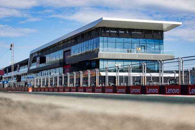 F1 - HUNGARIAN GRAND PRIX 2025 New pit bulding during the 2025 Formula 1 Lenovo Hungarian Grand Prix, 14th round of the 2025 FIA Formula One World Championship, WM, Weltmeisterschaft from August 1 to 3, 2025 on the Hungaroring, in Mogyorod, Hungary - MogyorodHungary  Copyright: xJulienxDelfossex