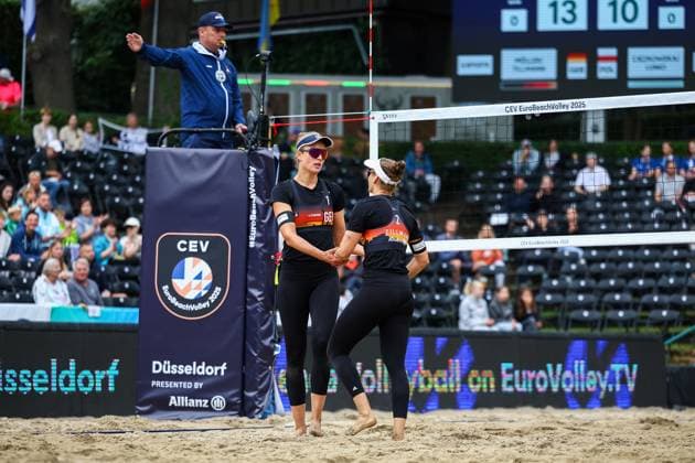 Beach volleyball I European Championship 2025 I Group stage I 31 07 2025 Svenja Müller Germany and Cinja Tillmann Germany Düsseldorf Rochusclub Düsseldorfer Tennisclub e V Germany Copyright: xLobeca JasperxLorenzx