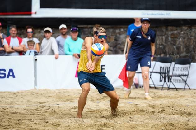 Beach volleyball I European Championship 2025 I Group stage I 31 07 2025 Acceptance Jonatan Hellvig Sweden Düsseldorf Rochusclub Düsseldorfer Tennisclub e V Germany Copyright: xLobeca JasperxLorenzx