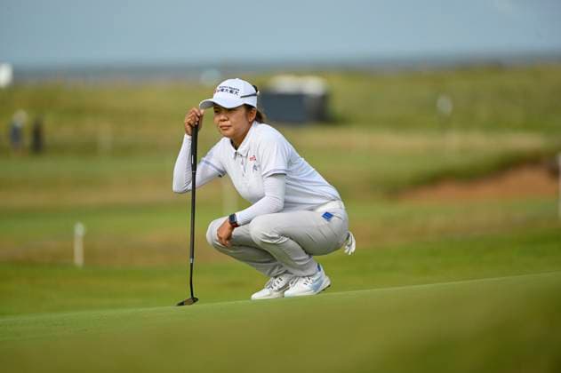 31st July 2025; Royal Porthcawl Golf Club, Porthcawl, Wales; AIG Womens Open Golf, Round 1; Wei& x2011;ling Hsu reading the green  AledxHopkins